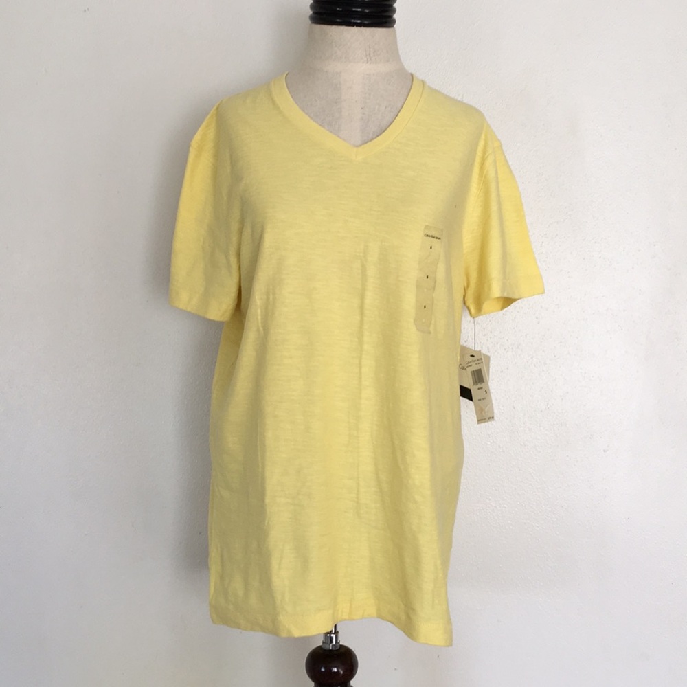 Calvin Klein jeans lemon ice men’s small V-neck